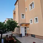Guest Slapovi Krke Guest house