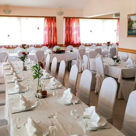 Guest Slapovi Krke 3*