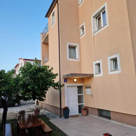 Guest Slapovi Krke Gostinjska kuća