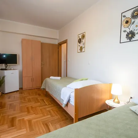 Guest house Guest Slapovi Krke