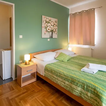 Guest house Guest Slapovi Krke