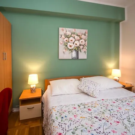 Guest house Guest Slapovi Krke 3*