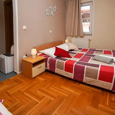 בית הארחה Guest Slapovi Krke לוזובאק